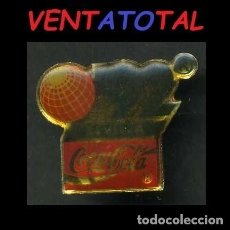 Coleccionismo deportivo: ANTIGUO PIN COCACOLA DE LA EXPO 92 SEVILLA MEDIDA 2,3 X 2,9 CENTIMETROS