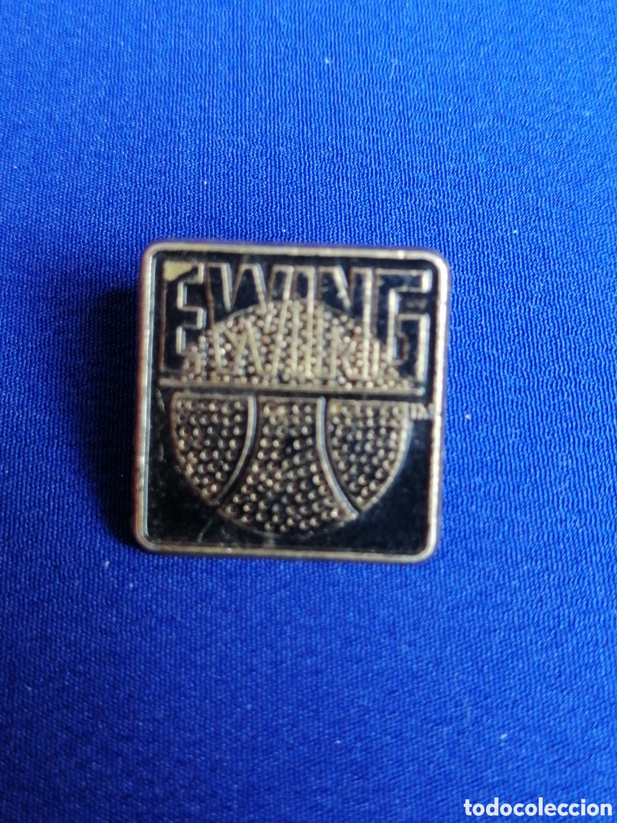 Coleccionismo deportivo: BALONCESTO EWING PIN - Foto 1