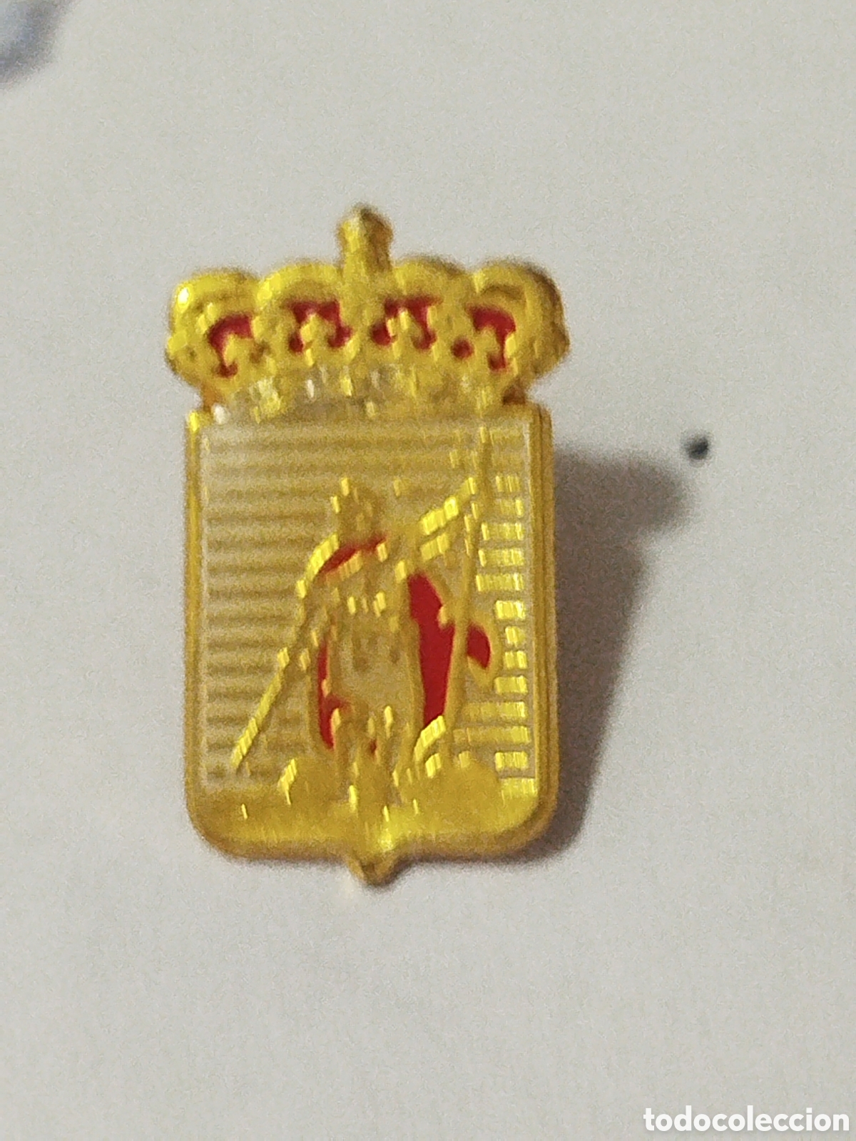 Sammelleidenschaft Sport: INSIGNIA HER&Aacute;LDICAS.GIJON