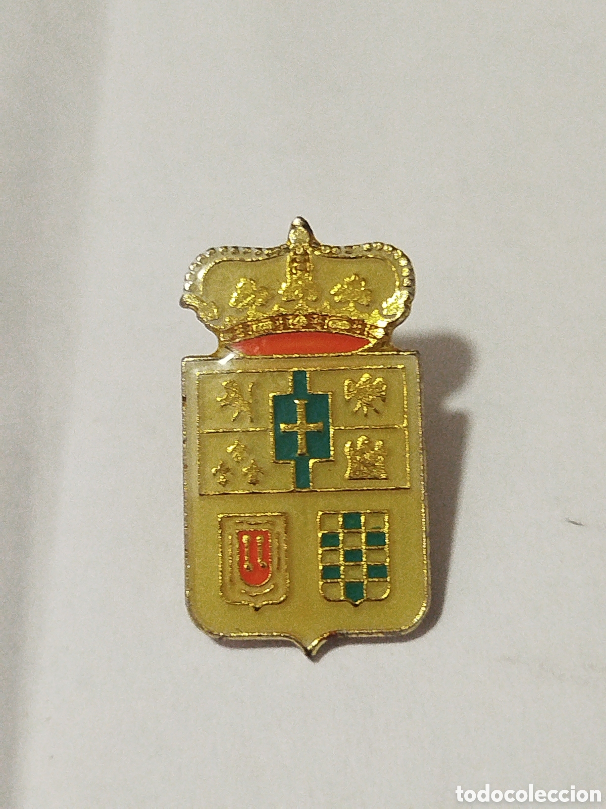 Sammelleidenschaft Sport: INSIGNIAS HER&Aacute;LDICAS.LA VIANA ASTURIAS