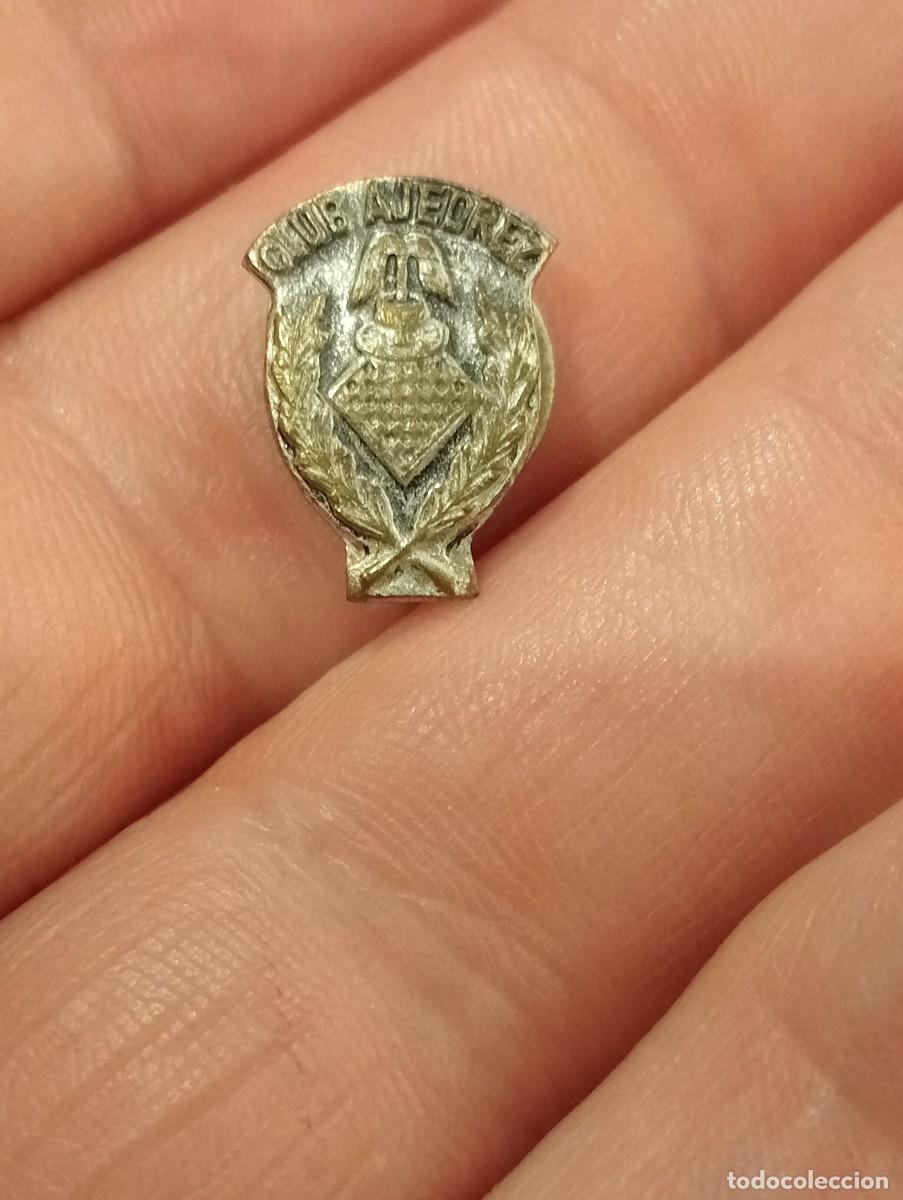Sammelleidenschaft Sport: INSIGNIA CLUB AJEDREZ, ANTIGUA DE SOLAPA IDENTIFICAR, PINS OJAL