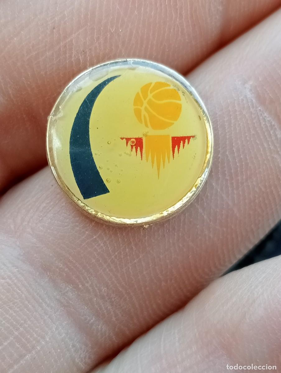 Sammelleidenschaft Sport: PINS BALONCESTO B&Aacute;SQUET FEDERACI&Oacute;N ESPA&Ntilde;OLA, DEPORTES INSIGNIA