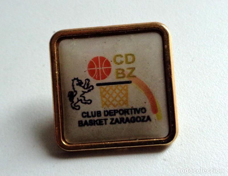 Sammelleidenschaft Sport: PIN - BADGE - CLUB DEPORTIVO BASKET ZARAGOZA - CDBZ - BALONCESTO BASKETBALL - RARO DIFICIL