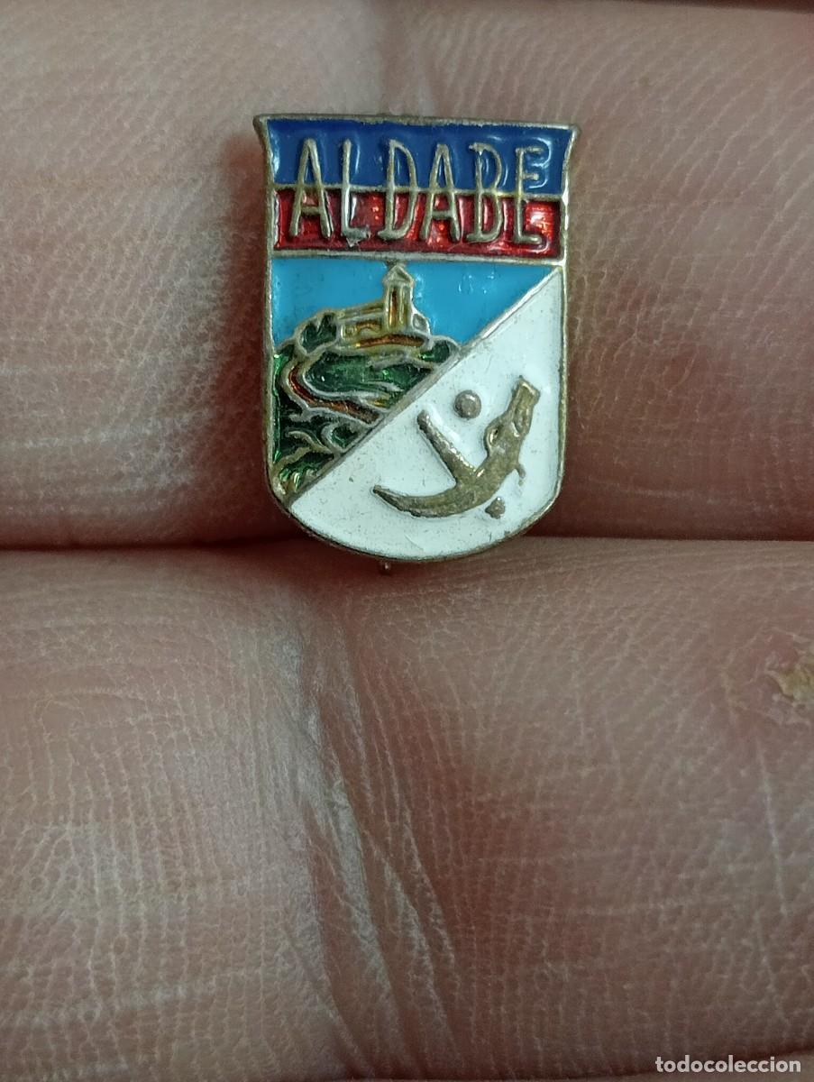Sammelleidenschaft Sport: INSIGNIA ALDABE SOCIEDAD DEPORTIVA PELOTA VASCA IRUN GUIP&Uacute;ZCOA PINS ALFILER, PALA,CESTA PUNTA, MANO
