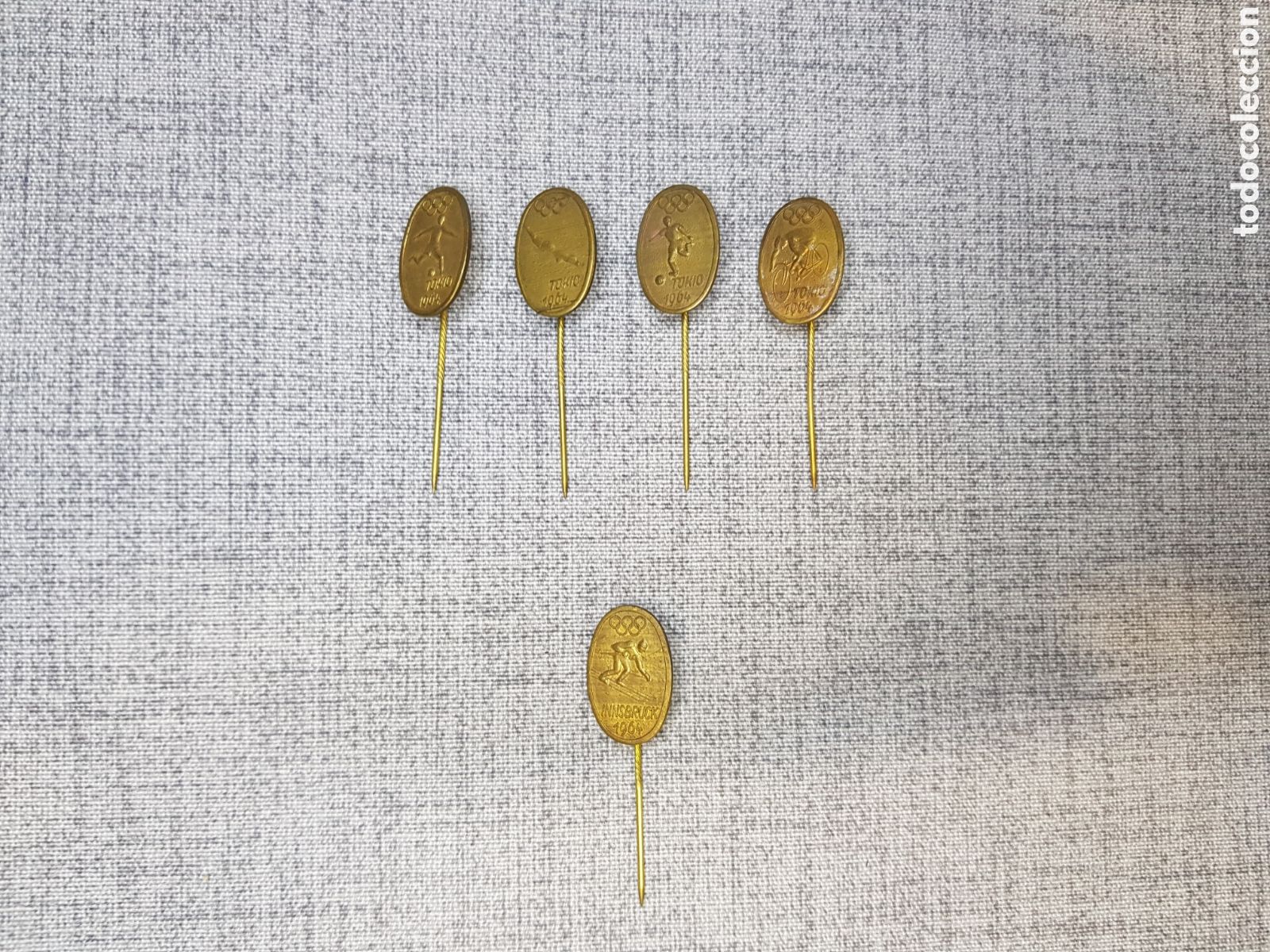 Collezionismo sportivo: PIN JUEGOS OL&Iacute;MPICOS 1964 TOKIO VERANO INNSBRUCK INVIERNO ALFILER