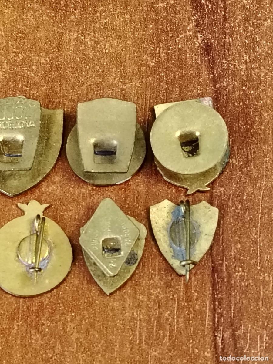 Coleccionismo deportivo: Lote 2 insignias de excursionismo - Foto 8