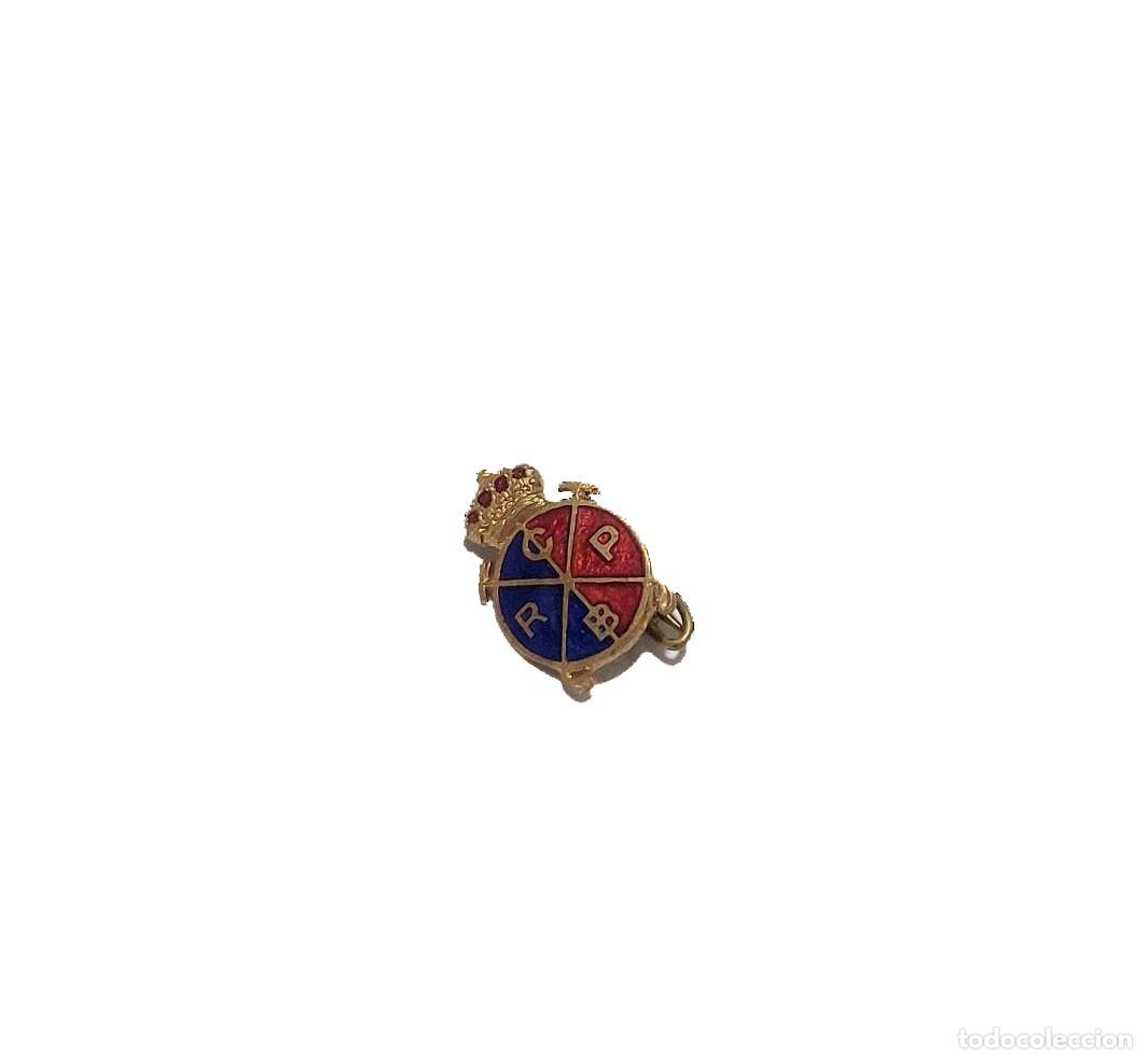 Coleccionismo deportivo: Antigua insignia esmaltada Real Club de Polo Barcelona