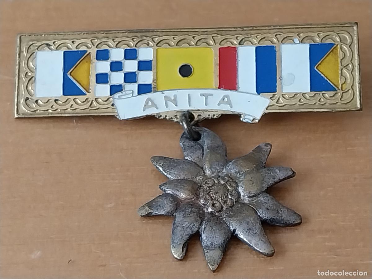 Coleccionismo deportivo: ALPINISMO MONTA&Ntilde;ISMO INSGINIA ALFILER 4.3CMS LARGO VINTAGE PINTURA LACADA