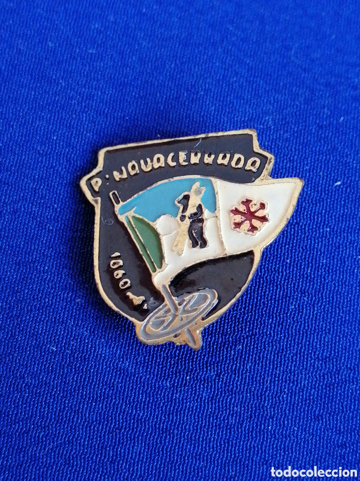 Sports collectibles: NAVACERRADA ESTACI&Oacute;N DE ESQU&Iacute; - INSIGNIA DE ALFILER ANTIGUA
