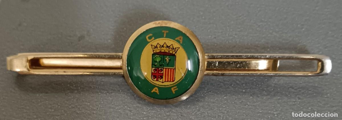 Coleccionismo deportivo: ALFILER CORBATA COMIT&Eacute; T&Eacute;CNICO DE &Aacute;RBITROS ASOCIACI&Oacute;N DE F&Uacute;TBOL 6 CM. LARGO