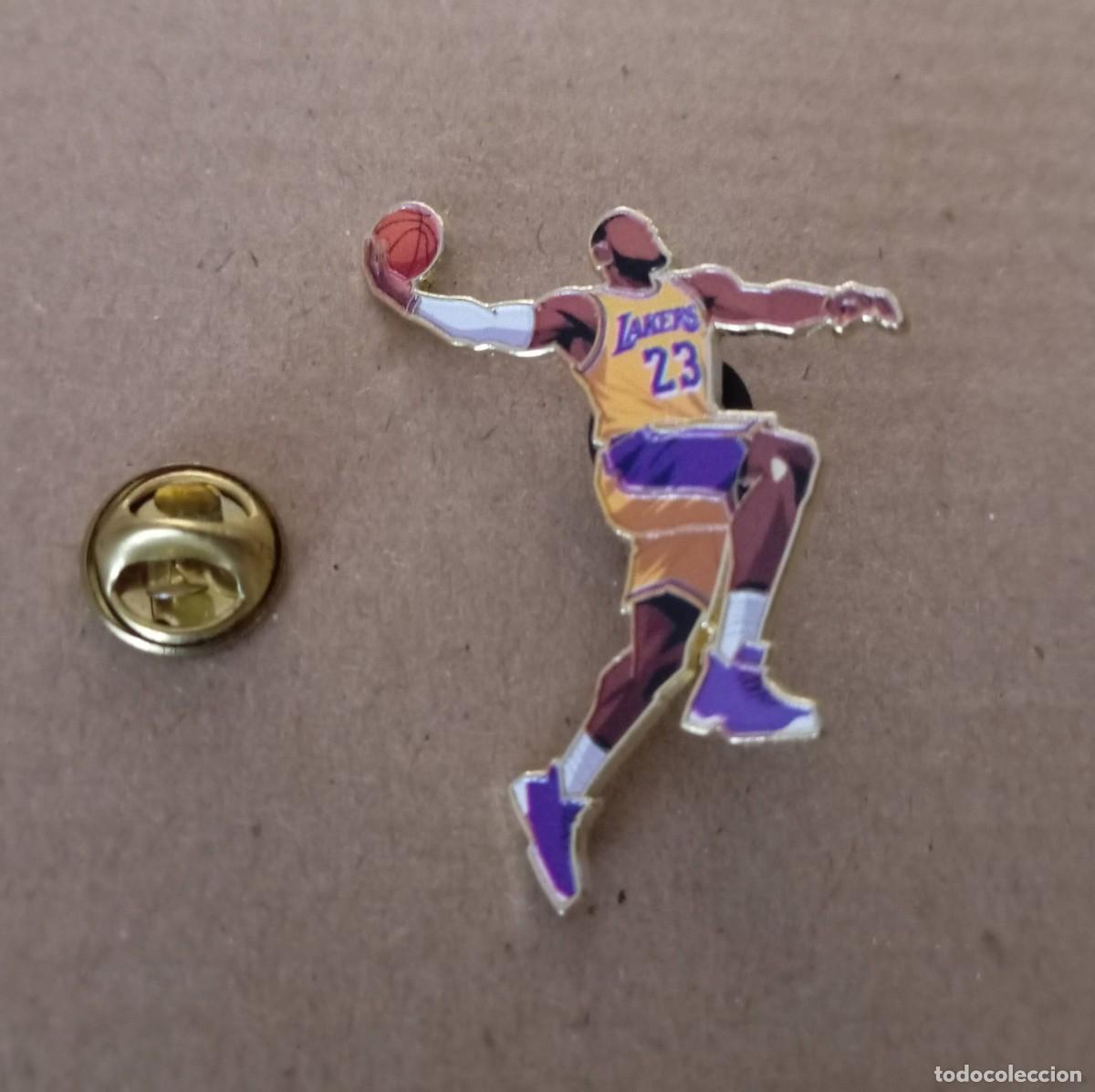 Coleccionismo deportivo: -PIN DE BALONCESTO BASKET NBA DE LEBRON JAMES LOS ANGELES LAKERS