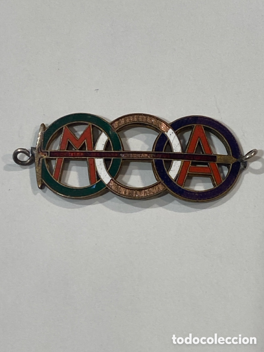Coleccionismo deportivo: Monta&ntilde;eros de Aragon insignia colgante esmaltada