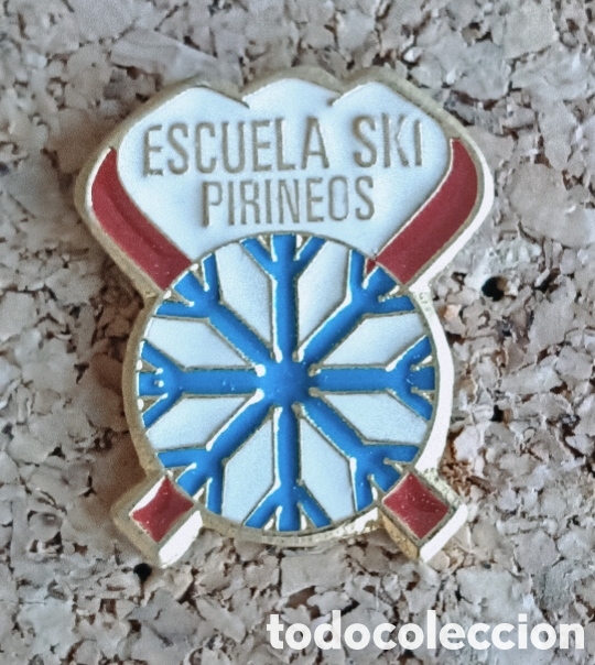 Coleccionismo deportivo: PIN ESCUELA SKI PIRINEOS
