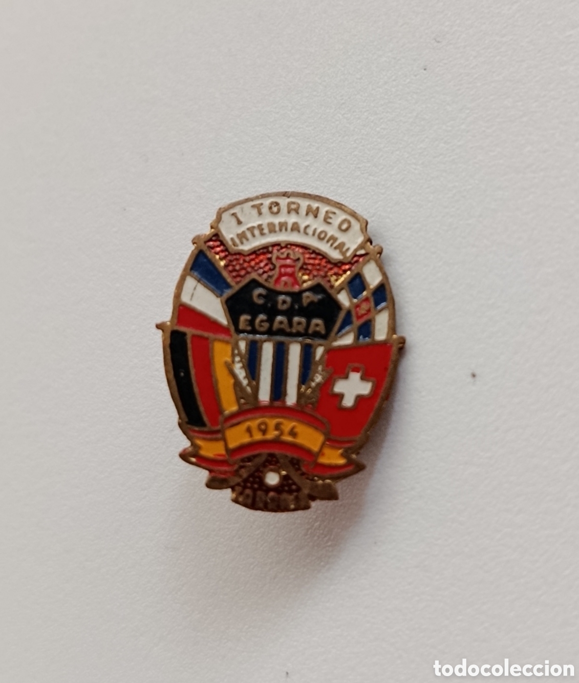 Coleccionismo deportivo: INSIGNIA ANTIGUA AGUJA TERRASSA TARRASA HOCKEY EGARA CLUB BARCELONA PIN 1 TORNEO INTERNACIONAL 1954