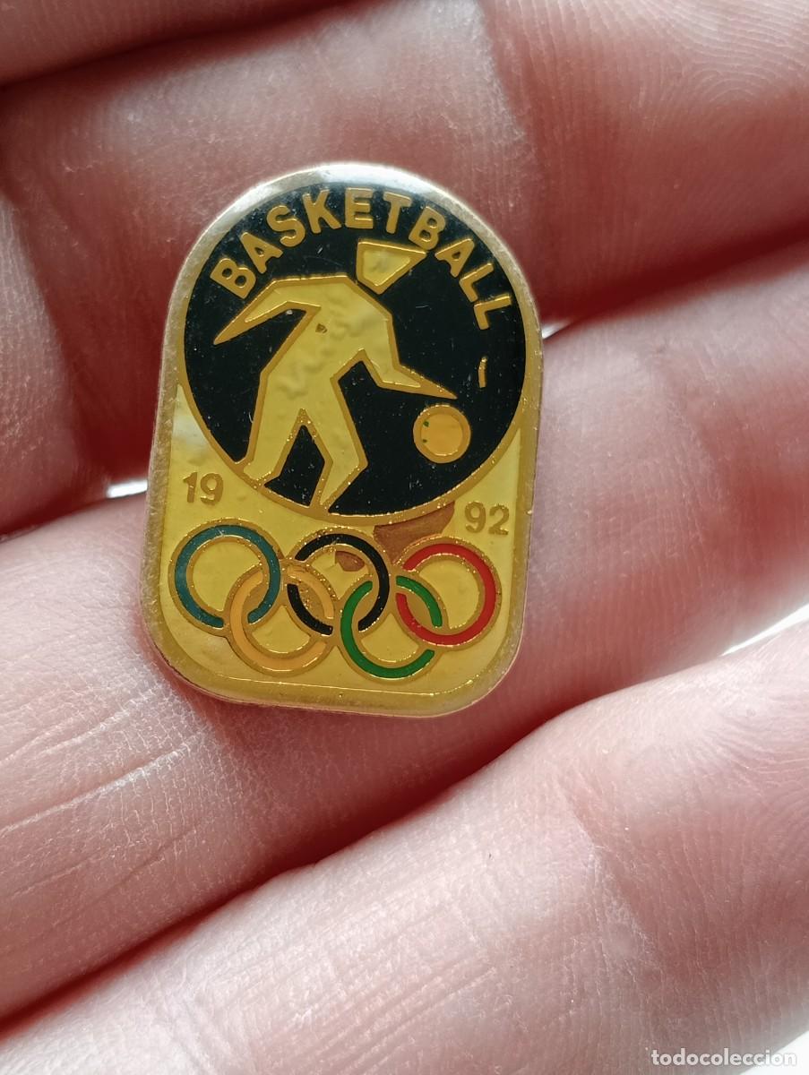 Coleccionismo deportivo: PINS BASKETBALL BALONCESTO BASKET OLIMPIADAS 92 INSIGNIA PINES