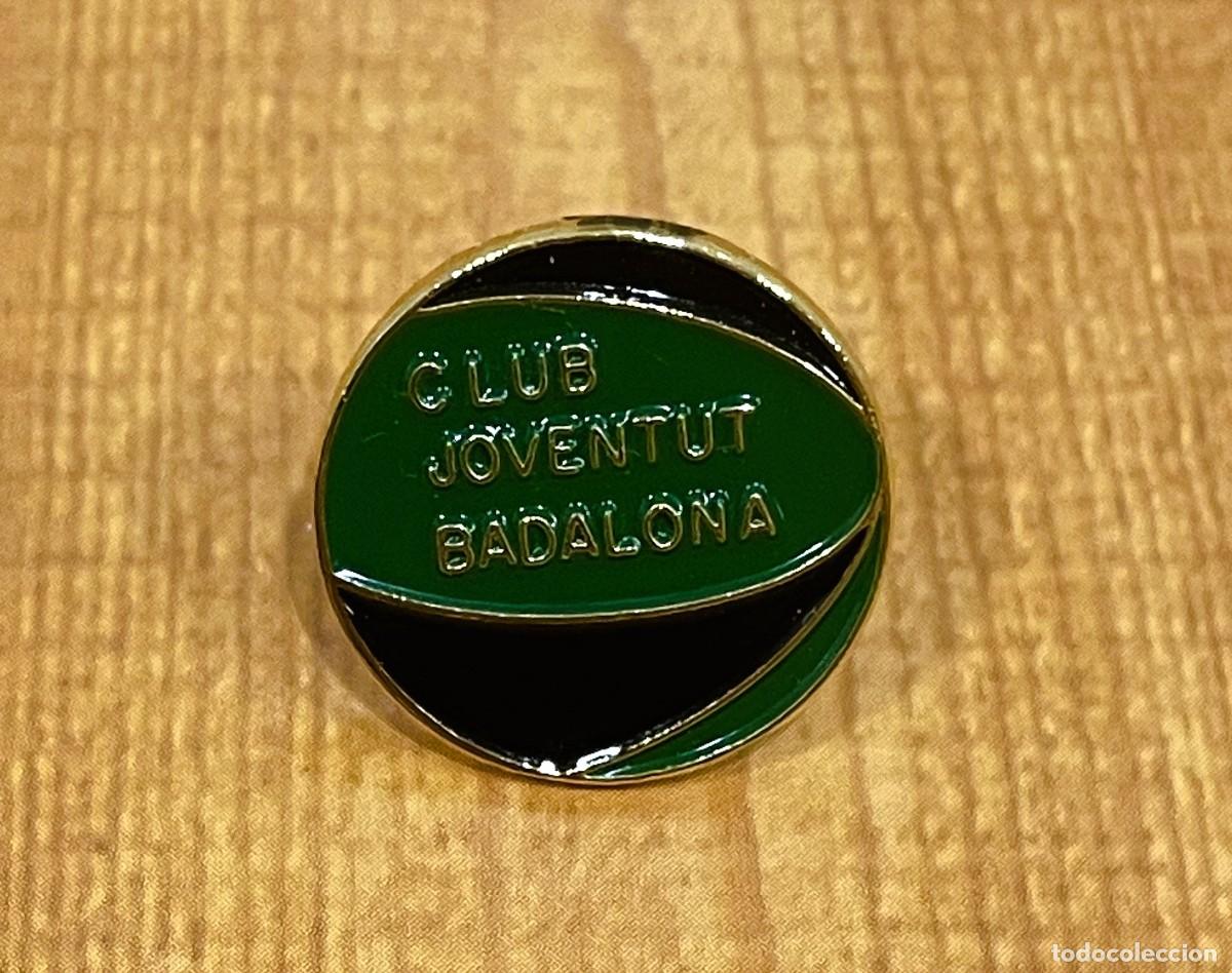 Coleccionismo deportivo: PIN DE BALONCESTO BASKET - CJB / CLUB JOVENTUD DE BADALONA - BAL&Oacute;N VERDINEGRO