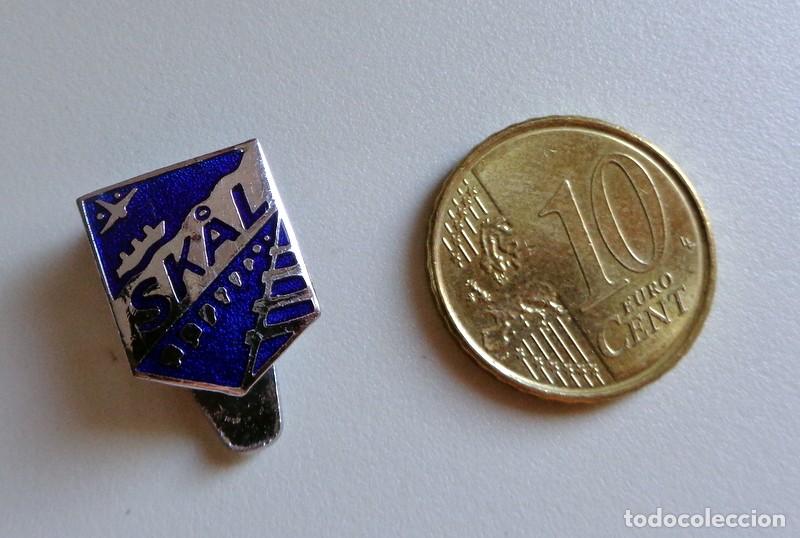 Coleccionismo deportivo: PIN INSIGNIA ANTIGUA de SOLAPA. ESTACI&Oacute;N ESQU&Iacute; SK&Iacute; ANDORRA. SKAL. DEPORTES INVIERNO NIEVE