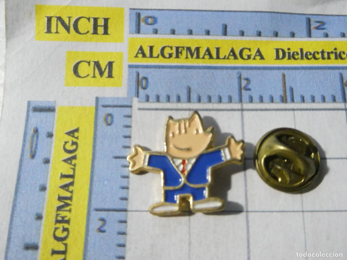 Coleccionismo deportivo: PIN DE DEPORTES. JUEGOS OL&Iacute;MPICOS OLIMPIADAS BARCELONA 92 1992. COBI ELEGANTE TRAJE