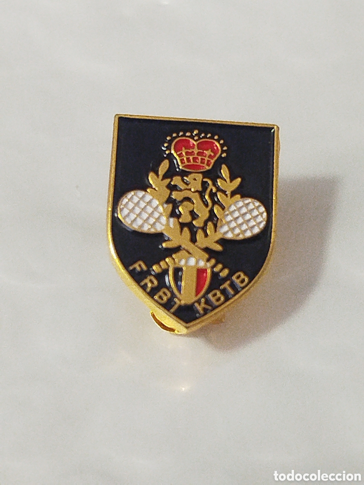 Coleccionismo deportivo: INSIGNIA DE TENIS .R FEDERACI&Oacute;N BELGICA DE TENIS