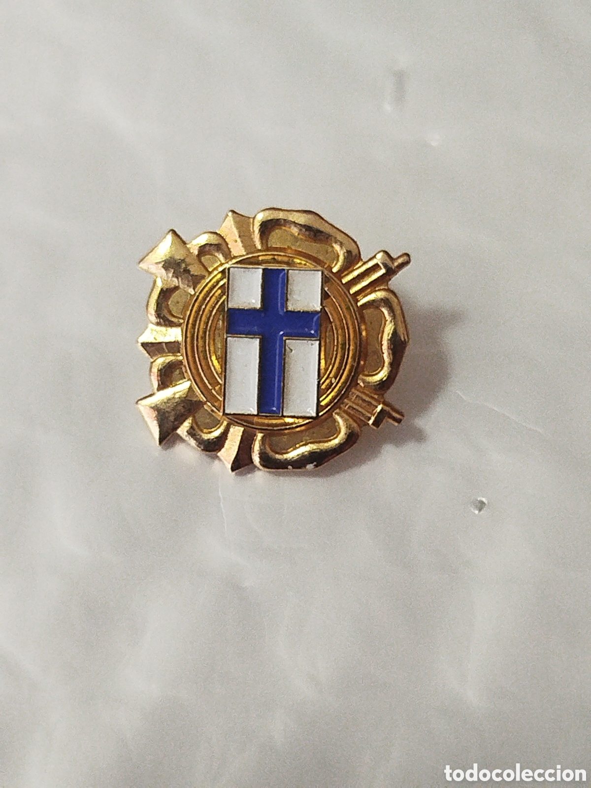 Coleccionismo deportivo: INSIGNIA DE DEPORTES DE TIRO.FEDERACION.FINLANDESA DE TIRO