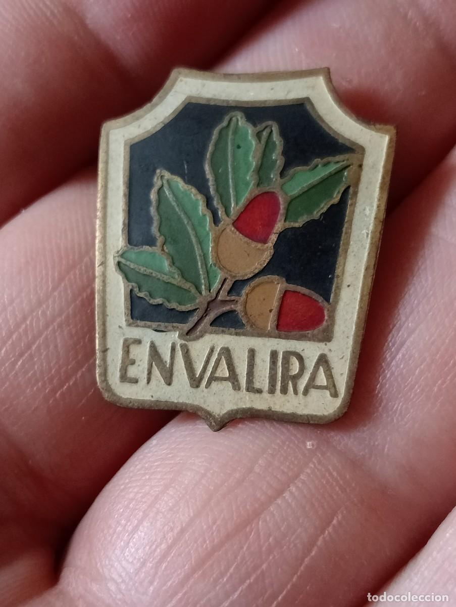 Coleccionismo deportivo: INSIGNIA ENVALIRA ANDORRA 3 x 2,5 cmtos MONTA&Ntilde;A ESQUI ALPINISMO MONTA&Ntilde;ISMO SKY
