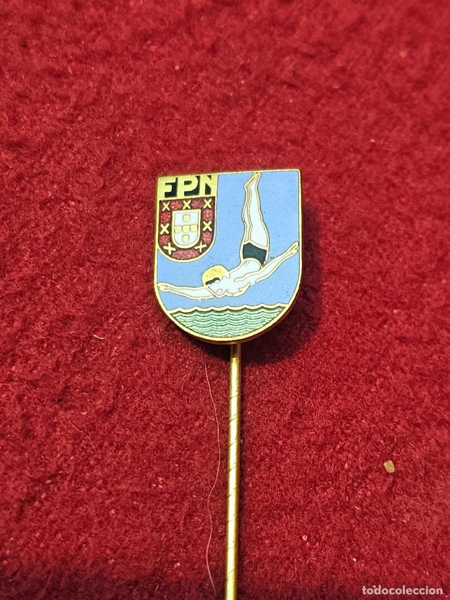 Coleccionismo deportivo: PIN DEPORTIVO CON AGUJA FEDERACION DE NATACION
