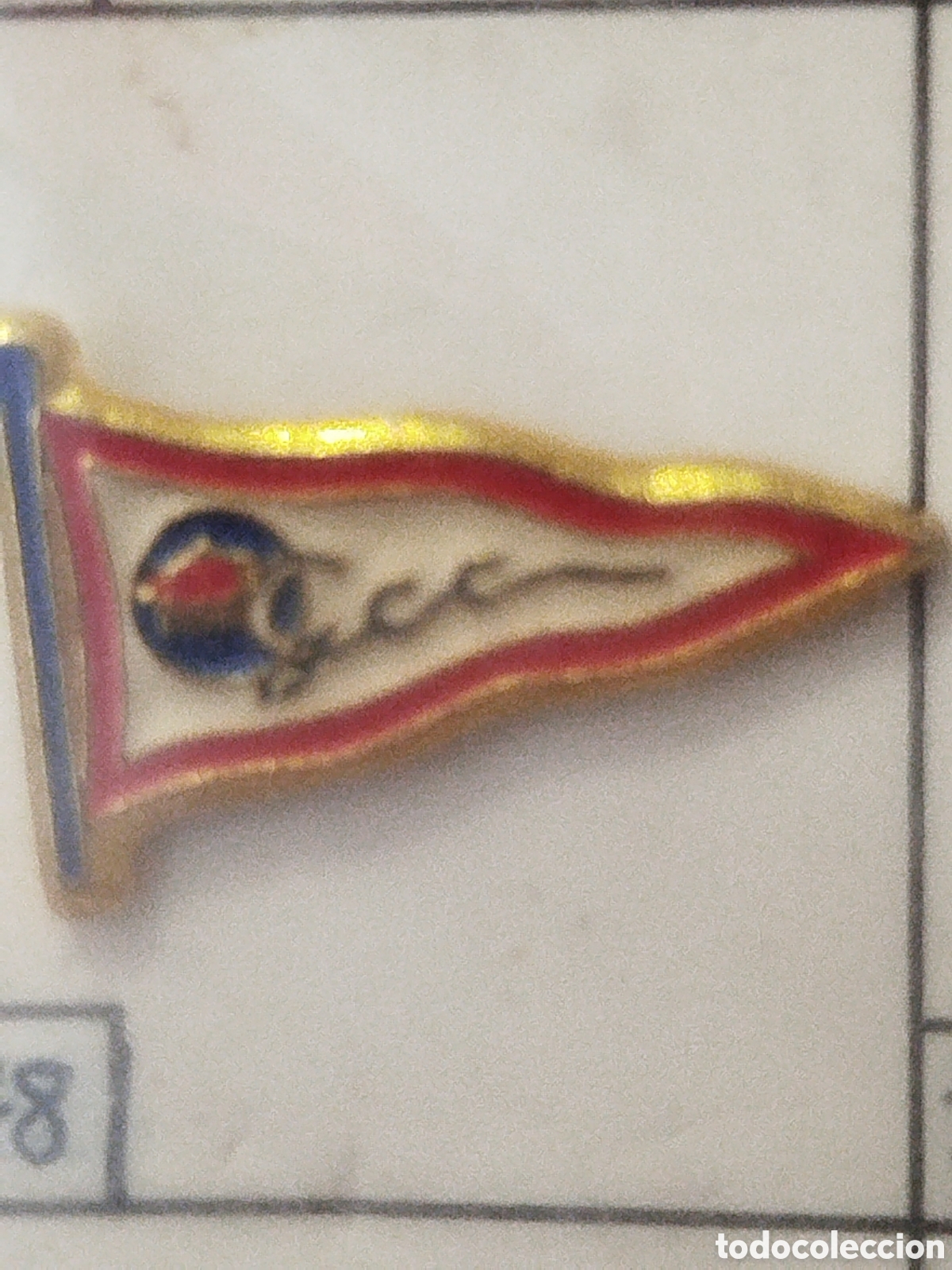 Coleccionismo deportivo: PINS DE BASKET.R.GRUPO CULTURAL COVADONGA.GIJOM