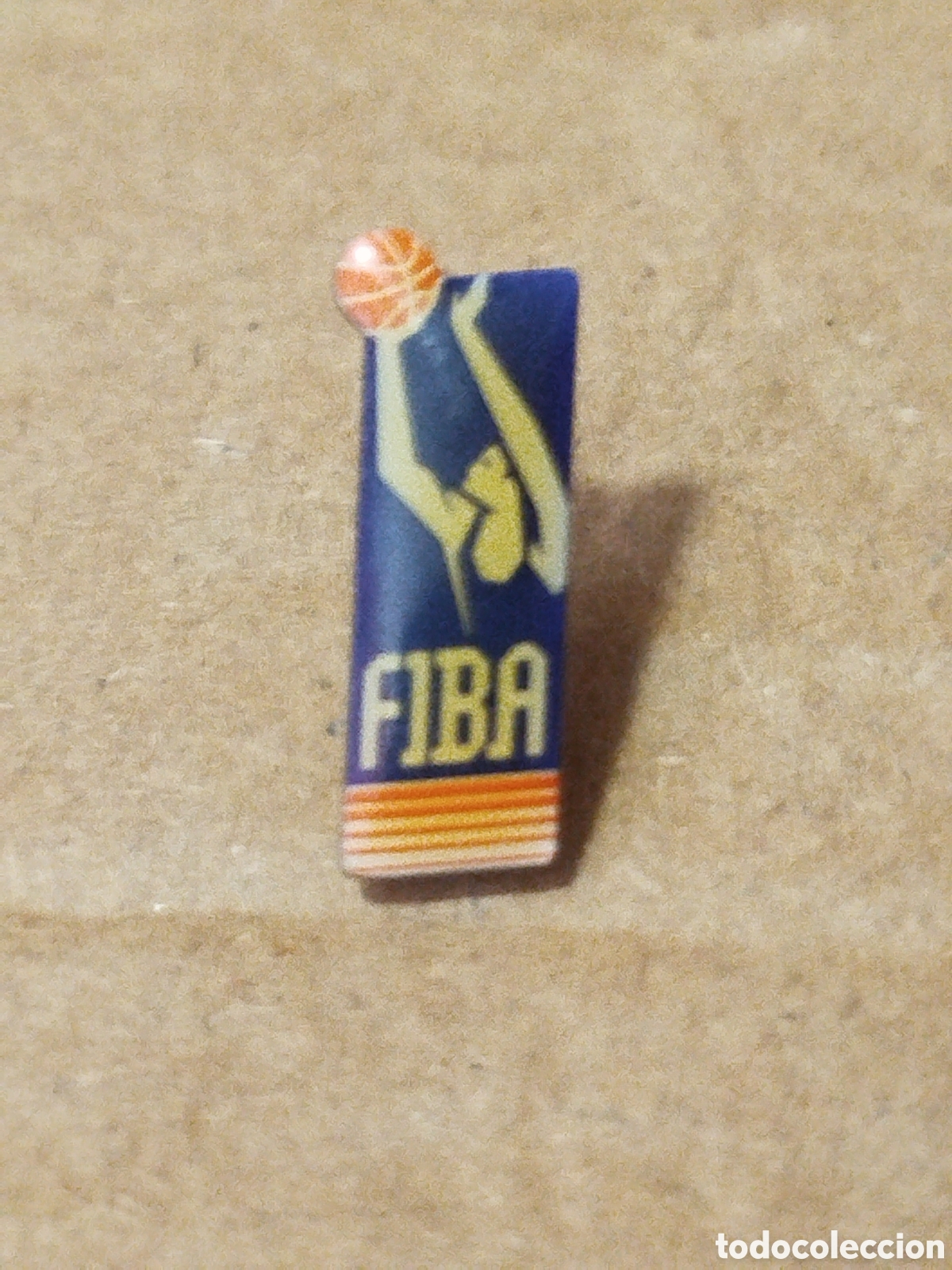 Coleccionismo deportivo: PINS DE BASKET FEDERACI&Oacute;N INTERNACIONAL DE BASKET