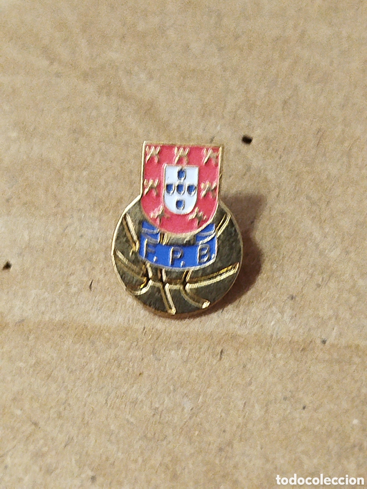 Coleccionismo deportivo: PINS DE BASKET FEDERACI&Oacute;N PORTUGUESA DE BASKET