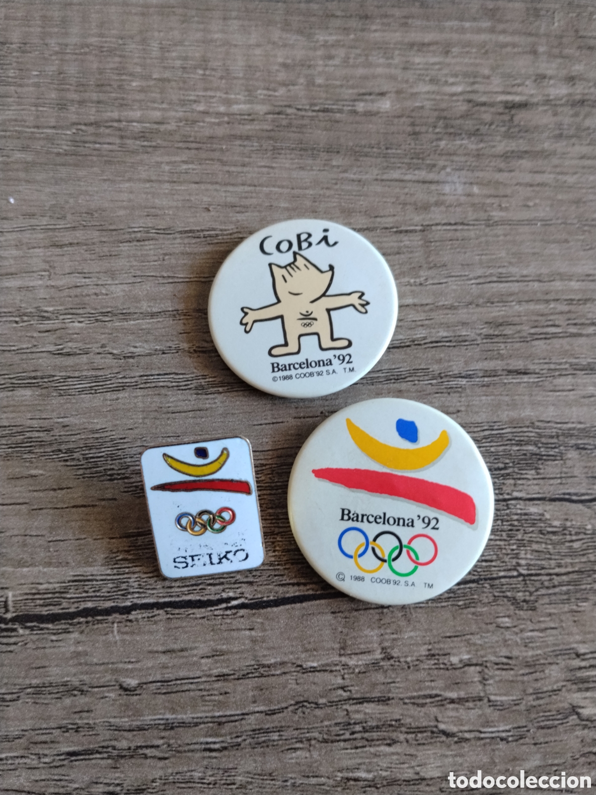 Coleccionismo deportivo: Lote de chapas i pins olimpiadas balcelona 92.coby.petra.catalunya.olimpico.deportes