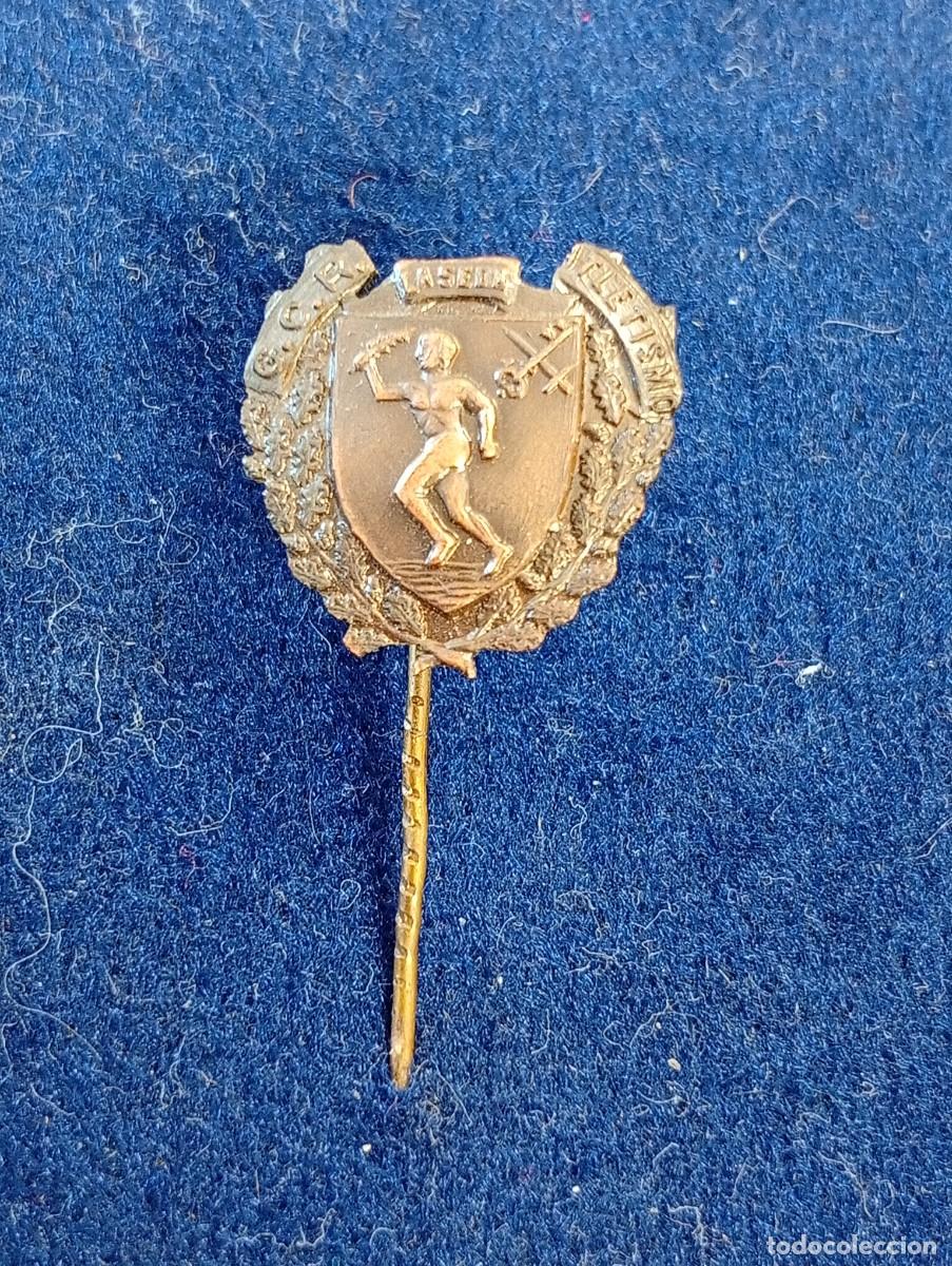 Coleccionismo deportivo: PIN ALFILER G.C.R ATLETISMO LA SEDA EL PRAT DE LLOBREGAT BARCELONA.