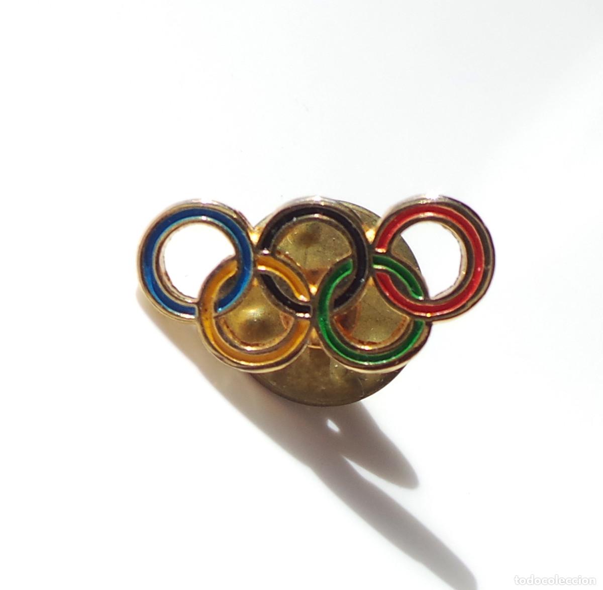 Coleccionismo deportivo: PIN MET&Aacute;LICO CON LOS AROS OL&Iacute;MPICOS.