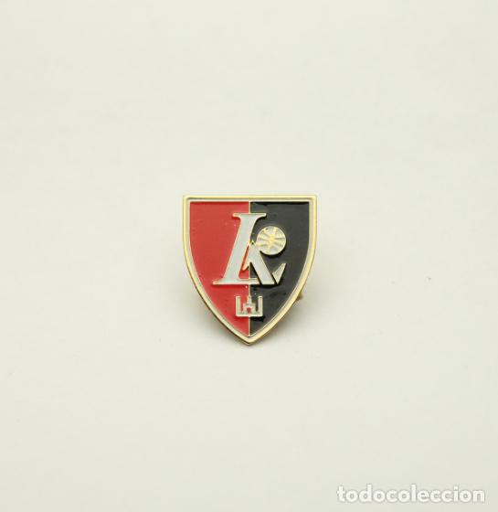 Coleccionismo deportivo: Enamel pin, badge Basketball - BC Lietuvos Rytas Lithuania.
