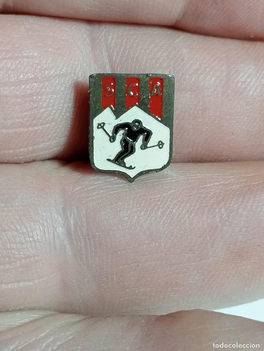 Coleccionismo deportivo: INSIGNIA SCA SOCIEDAD CATALANA DE ALPINISMO MONTA&Ntilde;A ESQUI ALPINISMO MONTA&Ntilde;ISMO PINS SKY