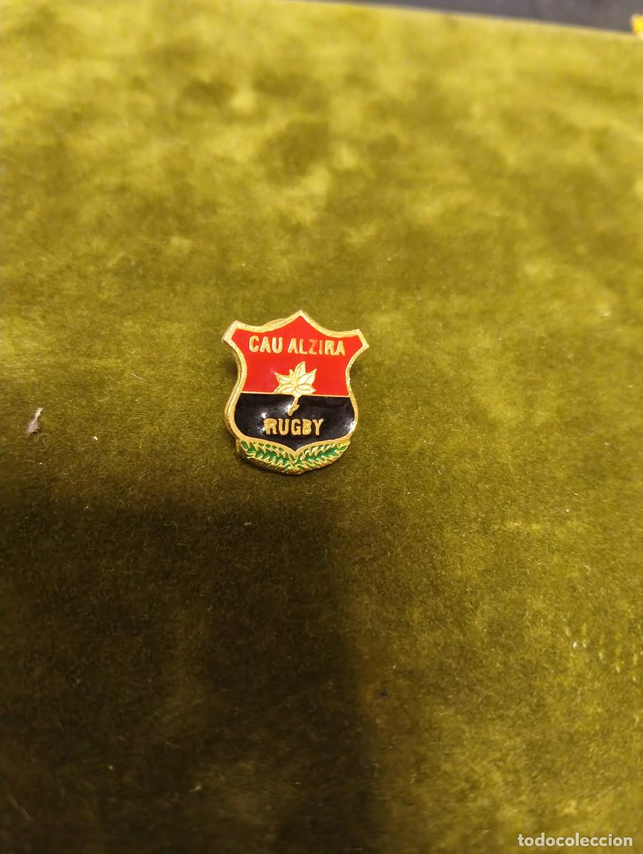 Coleccionismo deportivo: PIN / INSIGNIA RUGBY CLUB ALZIRA - CAU