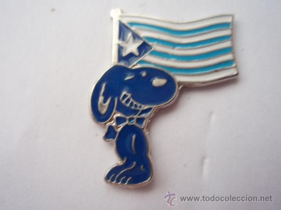 Coleccionismo deportivo: Pins del Snoopy del R.C.D.Espa&ntilde;ol - Foto 1
