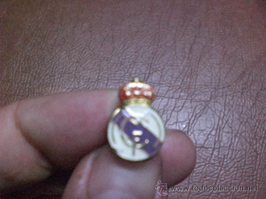 Sammelleidenschaft Sport: Pin Real Madrid antiguo