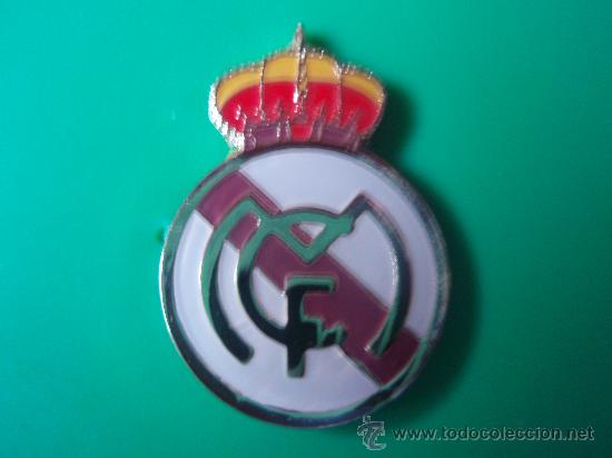 Colecionismo desportivo: Pin's del Real Madrid con gota
