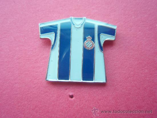 Coleccionismo deportivo: Pin del Espa&ntilde;ol Camiseta - Foto 1