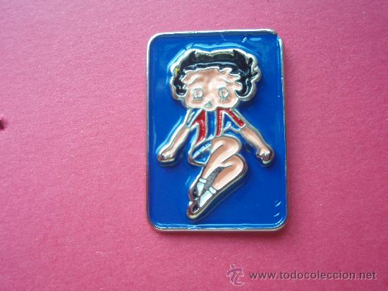 Sammelleidenschaft Sport: Bonito pin de la Bety del F.C.Barcelona