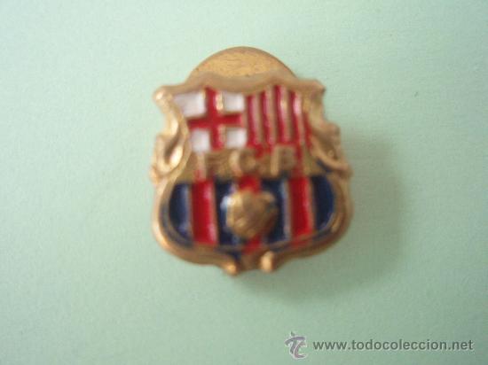 Sammelleidenschaft Sport: Antigua  insignia del F.C.Barcelona