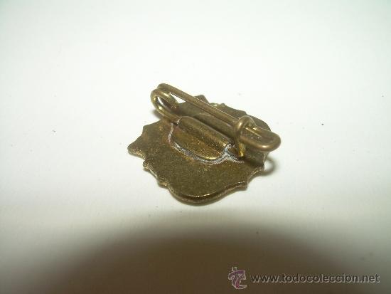 Coleccionismo deportivo: ANTIGUA INSIGNIA. - Foto 2