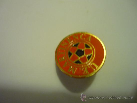 Coleccionismo deportivo: PIN FUTBOL U.E.MARTINENCA - Foto 1