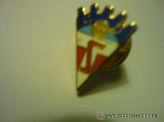 Collectionnisme sportif: PIN DE FUTBOL CLUB --TALLERES SEVIL DE TARRAGONA