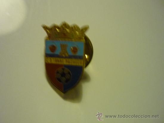 Sammelleidenschaft Sport: PIN FUTBOL TORREPACHECO CD