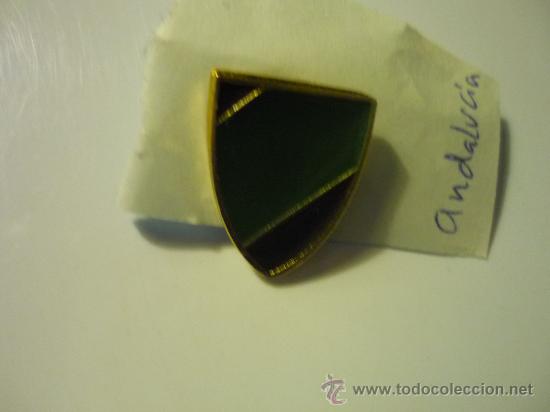 Collezionismo sportivo: pin futbol andalucia