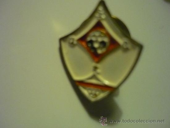 Coleccionismo deportivo: PIN FUTBOL S.S.D LOS REYES