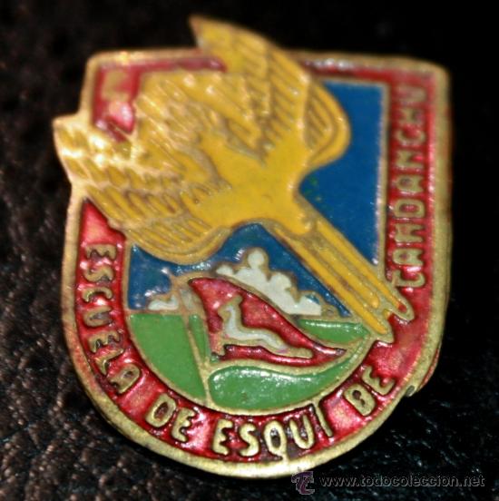 Coleccionismo deportivo: INSIGNIA DE ESQUI-SKI A&Ntilde;OS 50 CANDANCHU