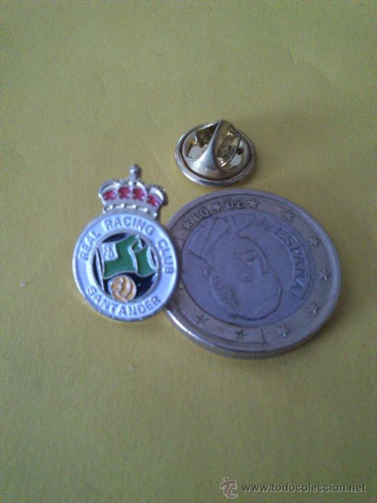 Sammelleidenschaft Sport: Pin del Real Racing Club Santander de la coleccion Las Insignias de los Clubs del periodico Marca.