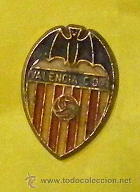 Collectionnisme sportif: PIN - VALENCIA C.D. MIDE 1,7 CM POR DETR&Aacute;S PONE LINEA R